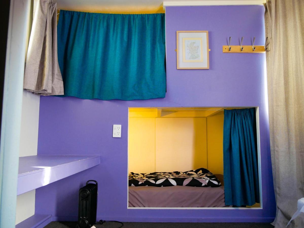 A Pousada Wanaka Backpackers Bothy Exterior foto